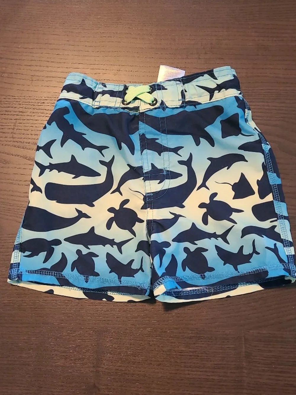 Tommy Bahama 😎🦈 Combo Rashguard swim shirt & swim trunks for toddlers size 2T